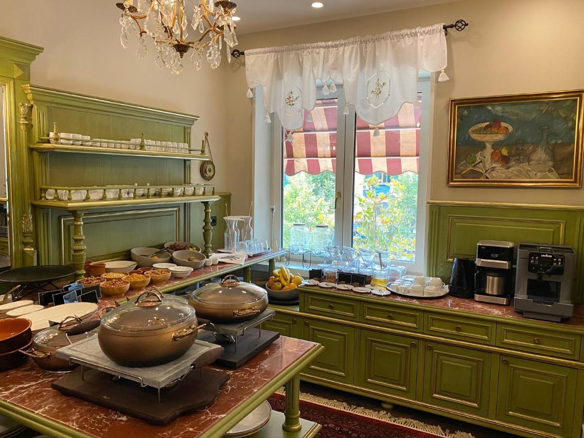 Ebel Boutique Hotel Tiranë Eksteriør bilde
