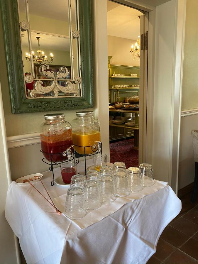 Ebel Boutique Hotel Tiranë Eksteriør bilde