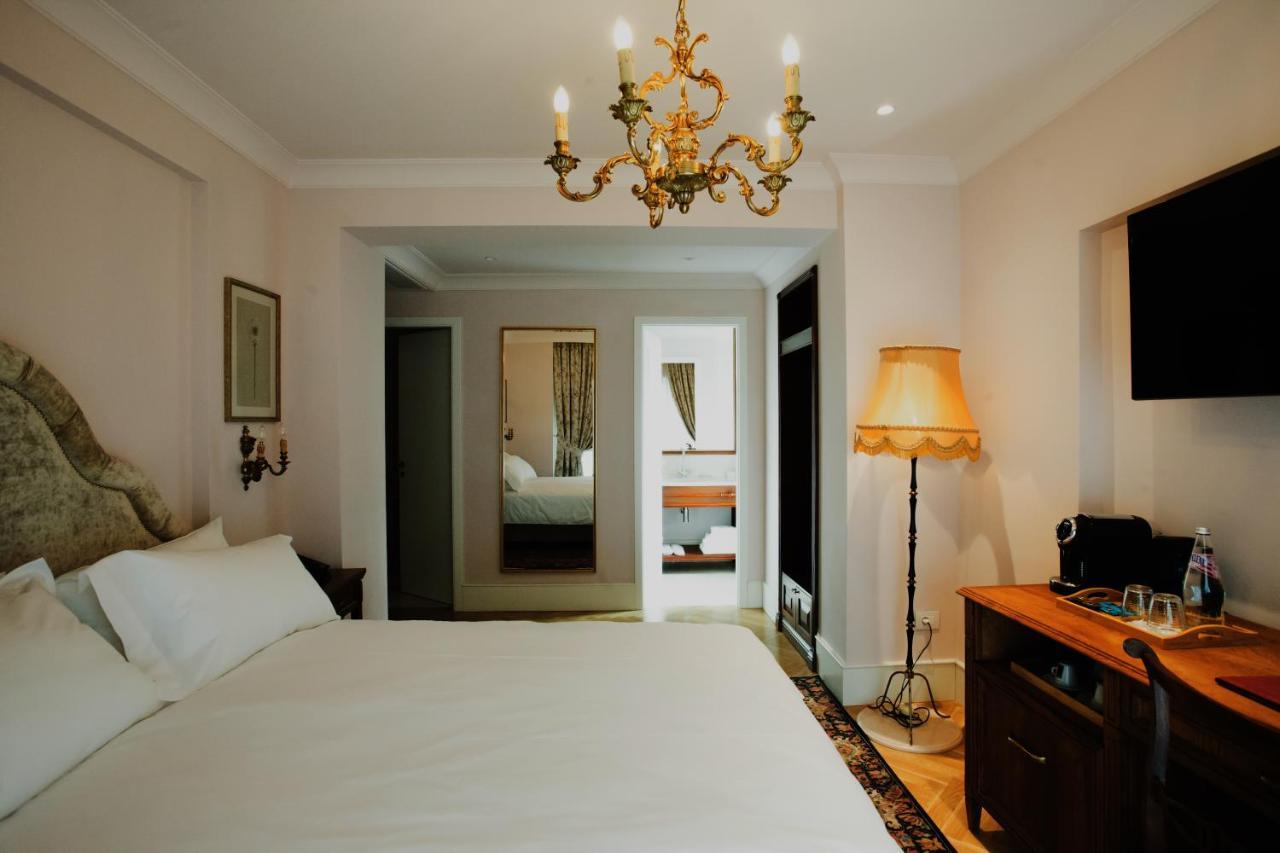 Ebel Boutique Hotel Tiranë Eksteriør bilde