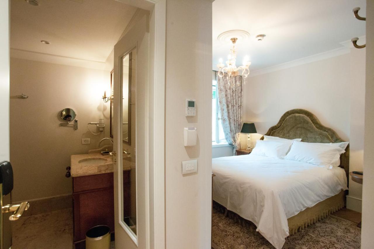 Ebel Boutique Hotel Tiranë Eksteriør bilde