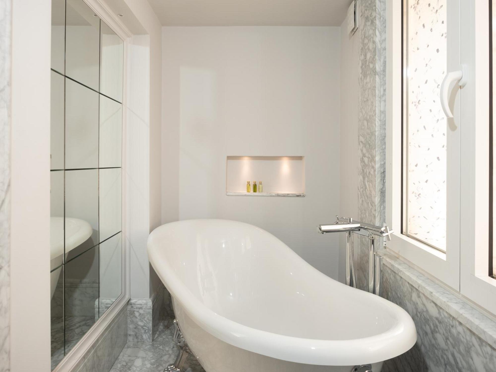 Ebel Boutique Hotel Tiranë Eksteriør bilde