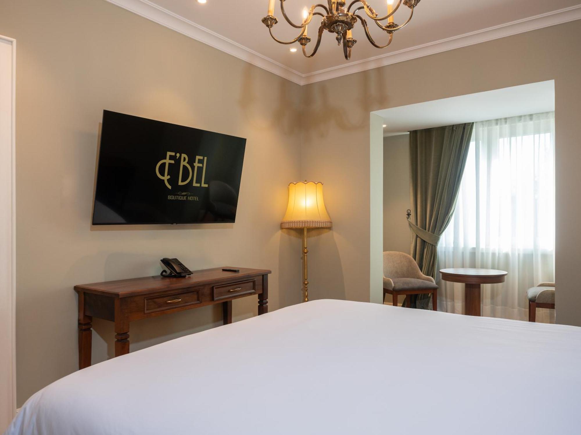 Ebel Boutique Hotel Tiranë Eksteriør bilde
