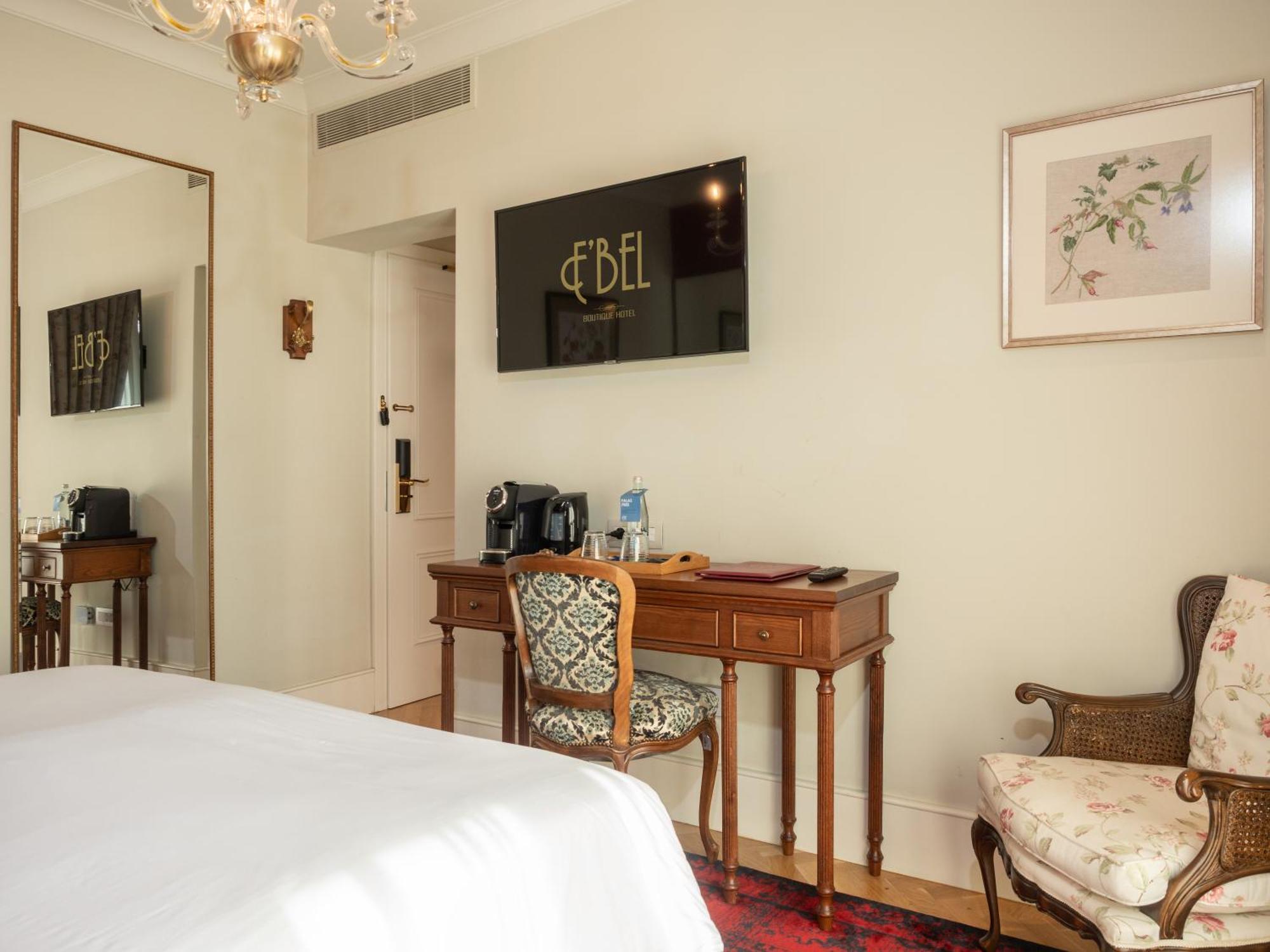 Ebel Boutique Hotel Tiranë Eksteriør bilde